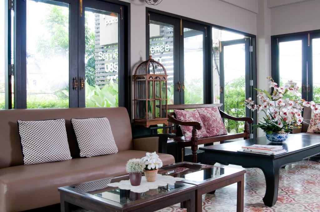 Ploen Pattaya Residence By Tolani Extérieur photo