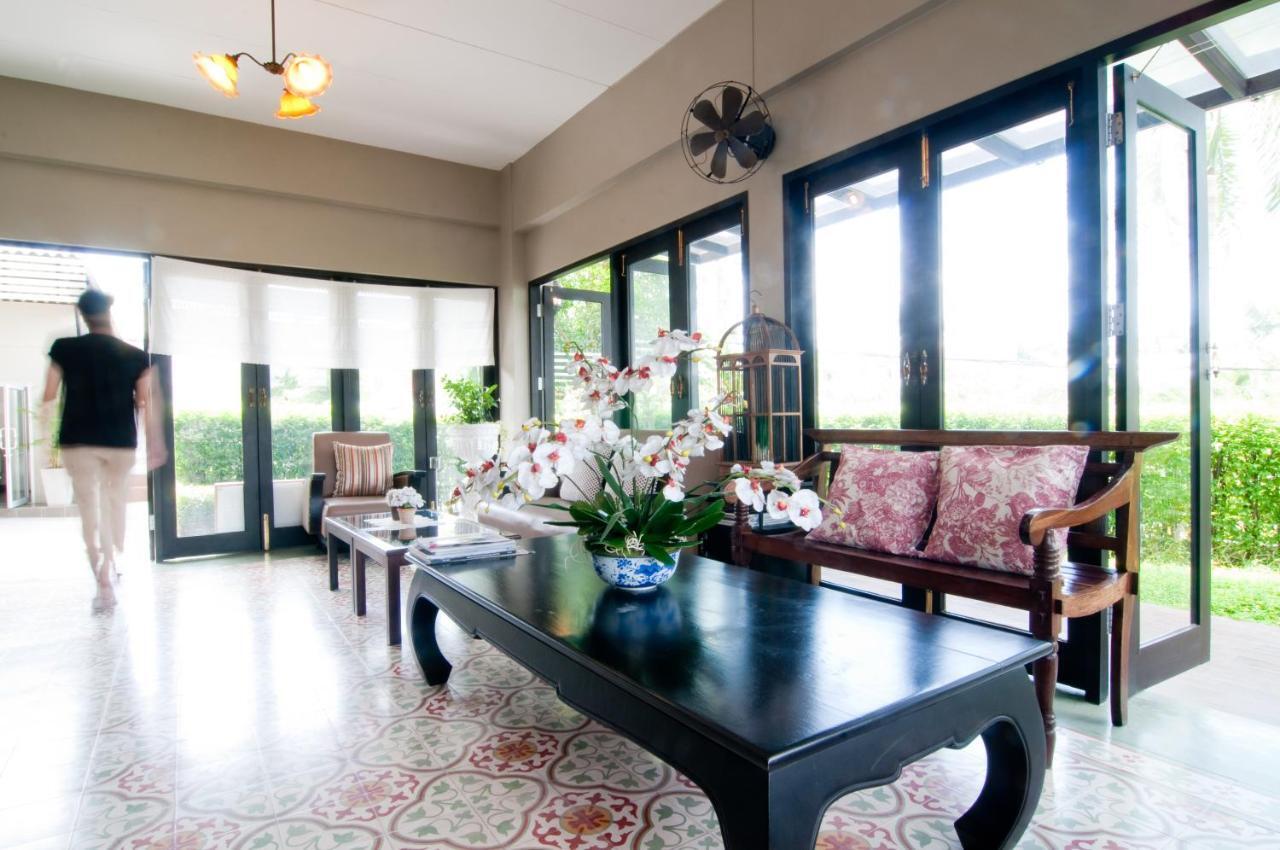 Ploen Pattaya Residence By Tolani Extérieur photo